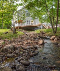 creekside cottage marketing photo 9